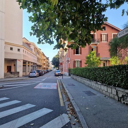 T2 Refait A Neuf Avec Parking A 1000M Du Lac Annecy Exterior photo